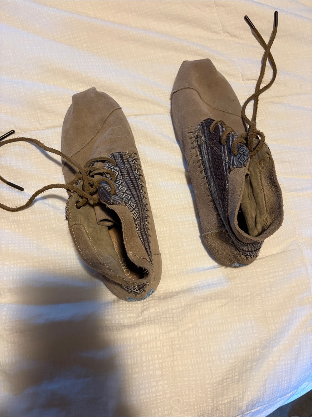 Toms Women’s Brown Suede Moccasin Lace-Up Shoes